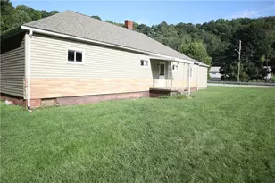 521 Pike Run Dr, W Pike Run Twp, PA 15427 - Photo 5