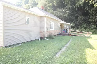 521 Pike Run Dr, W Pike Run Twp, PA 15427 - Photo 7