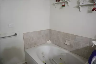 521 Pike Run Dr, W Pike Run Twp, PA 15427 - Photo 17