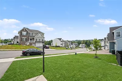225 Creekside Dr, Chartiers City, PA 15071 - Photo 5