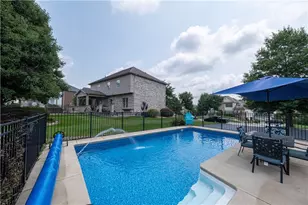 740 Muirfield Dr, Hempfield Township, PA 15601 - Photo 33