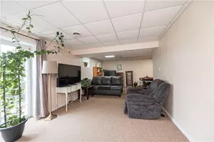 740 Muirfield Dr, Hempfield Township, PA 15601 - Photo 29