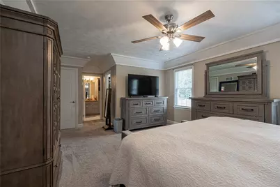 740 Muirfield Dr, Hempfield Township, PA 15601 - Photo 21