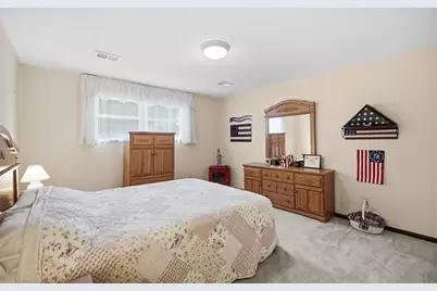 4996 Graphic Dr, Hampton, PA 15044 - Photo 21