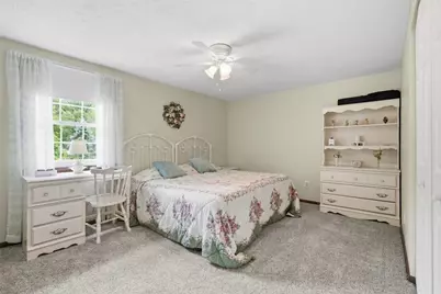 4996 Graphic Dr, Hampton, PA 15044 - Photo 15