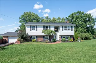 1206 Waverly Dr, Unity Township, PA 15650 - Photo 1