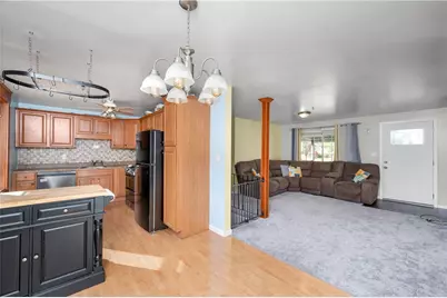 561 Anderson Ave, Pittsburgh, PA 15239 - Photo 9