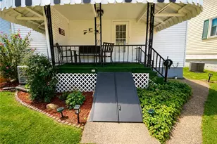 124 Moore Ave, Uniontown, PA 15401 - Photo 3
