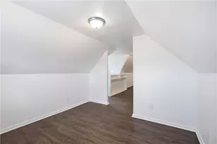 385 2nd St, Pitcairn, PA 15140 - Photo 25