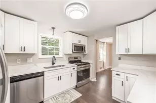 1361 Pesavento Dr, Bridgeville, PA 15017 - Photo 15