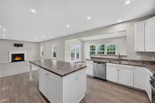 4003 Weatherburn Dr, Middlesex Township, PA 16059 - Photo 17