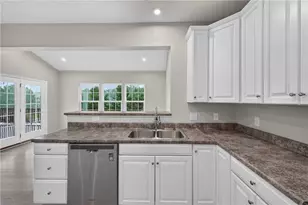 4003 Weatherburn Dr, Middlesex Township, PA 16059 - Photo 15