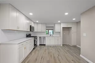 5385 California Ave, Bethel Park, PA 15102 - Photo 11