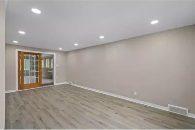 5385 California Avenue, Bethel Park, PA 15102 - Photo 5