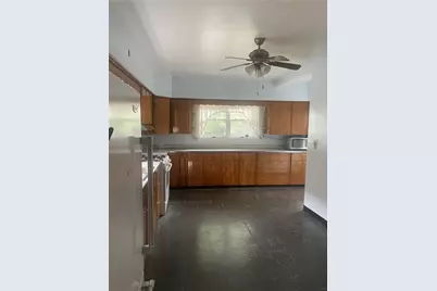 536 Adams St, Rochester, PA 15074 - Photo 9