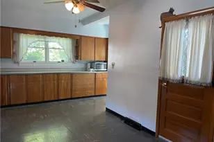 536 Adams St, Rochester, PA 15074 - Photo 11