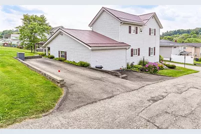512 Pennsylvania Ave, Connellsville, PA 15631 - Photo 3