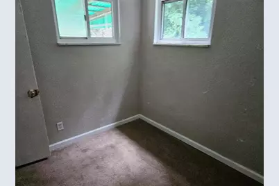 1374 Terrace St, Bridgeville, PA 15017 - Photo 11