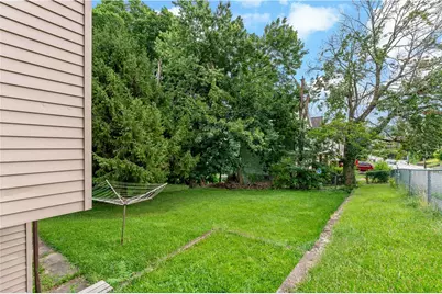 100 Wynoka St, Pittsburgh, PA 15210 - Photo 25