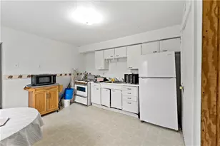 100 Wynoka St, Pittsburgh, PA 15210 - Photo 17