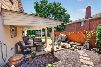317 Laurel Dr, Pittsburgh, PA 15236 - Photo 7