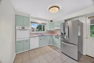 317 Laurel Dr, Pittsburgh, PA 15236 - Photo 13
