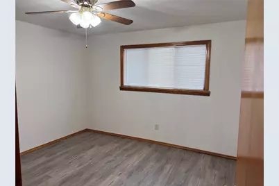 318 Main St, Wampum, PA 16157 - Photo 5