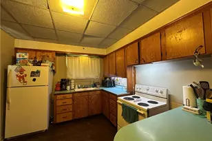 404 Franklin St, Marion Township, PA 16214 - Photo 9