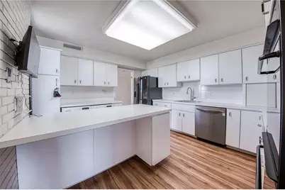 552 N Neville St #PH2, Pittsburgh, PA 15213 - Photo 9