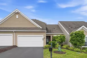 618 Old Glory Ln, Economy, PA 15042 - Photo 1