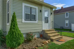 321 Hazel Ave, Ellwood City, PA 16117 - Photo 7