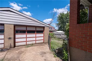 1126 Karl Ave, Duquesne, PA 15110 - Photo 5
