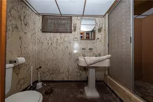 1126 Karl Ave, Duquesne, PA 15110 - Photo 33