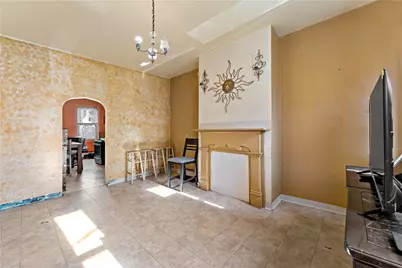 114 Seneca St, Pittsburgh, PA 15219 - Photo 3