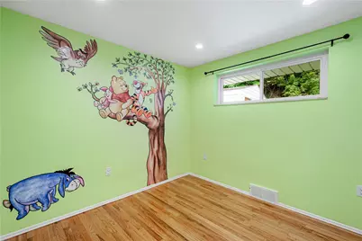 3190 Mayflower Dr, Pittsburgh, PA 15227 - Photo 13