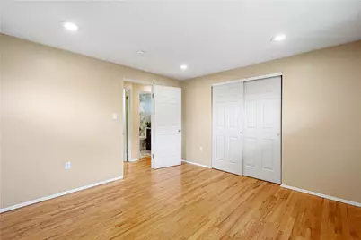 3190 Mayflower Dr, Pittsburgh, PA 15227 - Photo 17