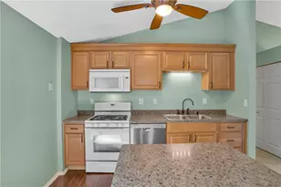 421 Rampart Blvd, Pittsburgh, PA 15068 - Photo 17