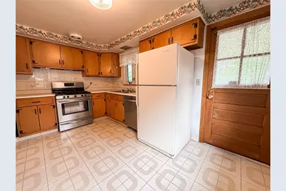 2218 Cypress Dr, White Oak, PA 15131 - Photo 11