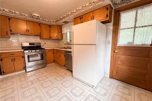 2218 Cypress Dr, White Oak, PA 15131 - Photo 11