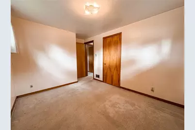2218 Cypress Dr, White Oak, PA 15131 - Photo 15