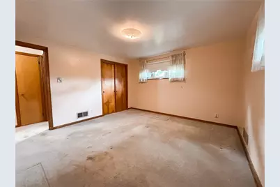 2218 Cypress Dr, White Oak, PA 15131 - Photo 13