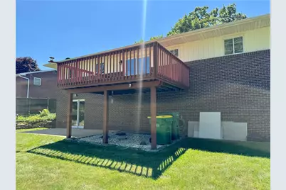 135 Hampton Ct, Twp of But SW, PA 16002 - Photo 31