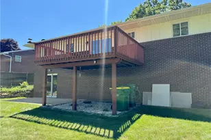 135 Hampton Ct, Twp of But SW, PA 16002 - Photo 31
