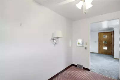 620 Lafayette Dr, Clairton, PA 15025 - Photo 9