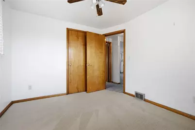 620 Lafayette Dr, Clairton, PA 15025 - Photo 11
