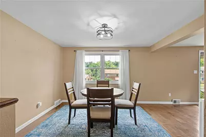 4756 Woodhill Dr, Munhall, PA 15120 - Photo 9