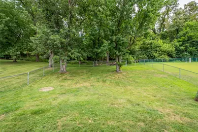4756 Woodhill Dr, Munhall, PA 15120 - Photo 25