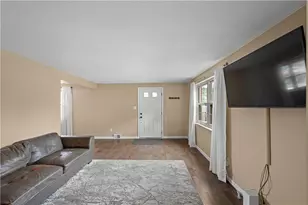4756 Woodhill Dr, Munhall, PA 15120 - Photo 7