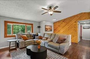 443 Deerfield Dr, Cranberry Township, PA 16066 - Photo 7
