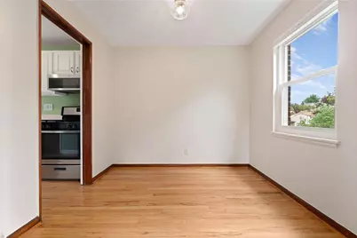 1581 Woodbine St, Pittsburgh, PA 15201 - Photo 9